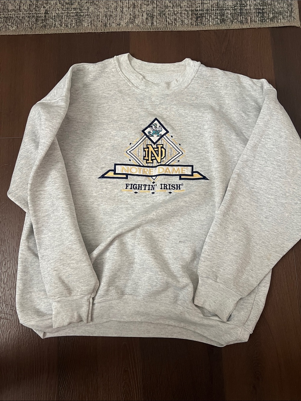 Vintage Heather Gray Fightin' Irish Graphic Crewneck Sweatshirt